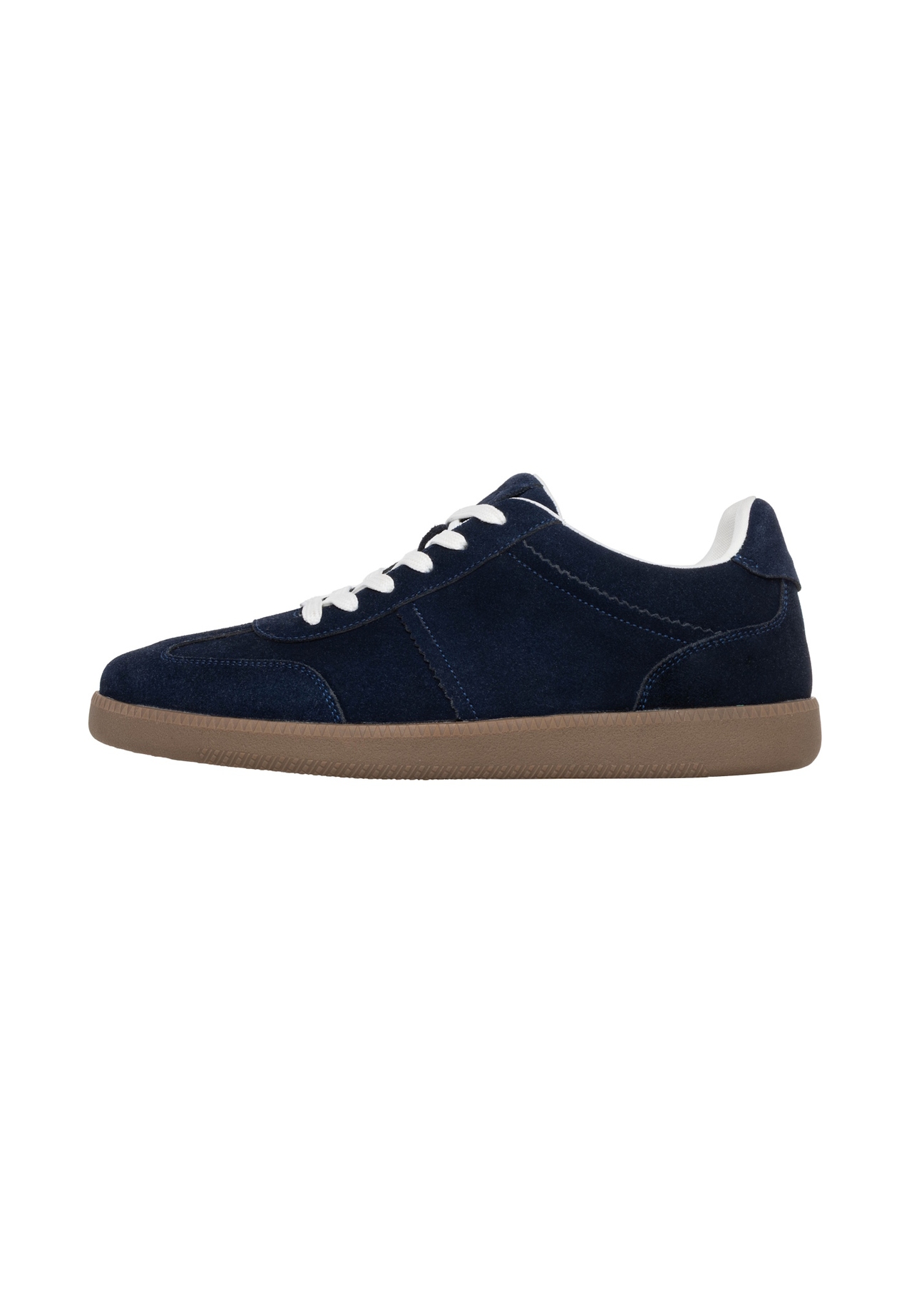 Granatowe zamszowe buty sportowe męskie BUTYM-0567-7D(Z26), widok produktu z boku na białym tle.