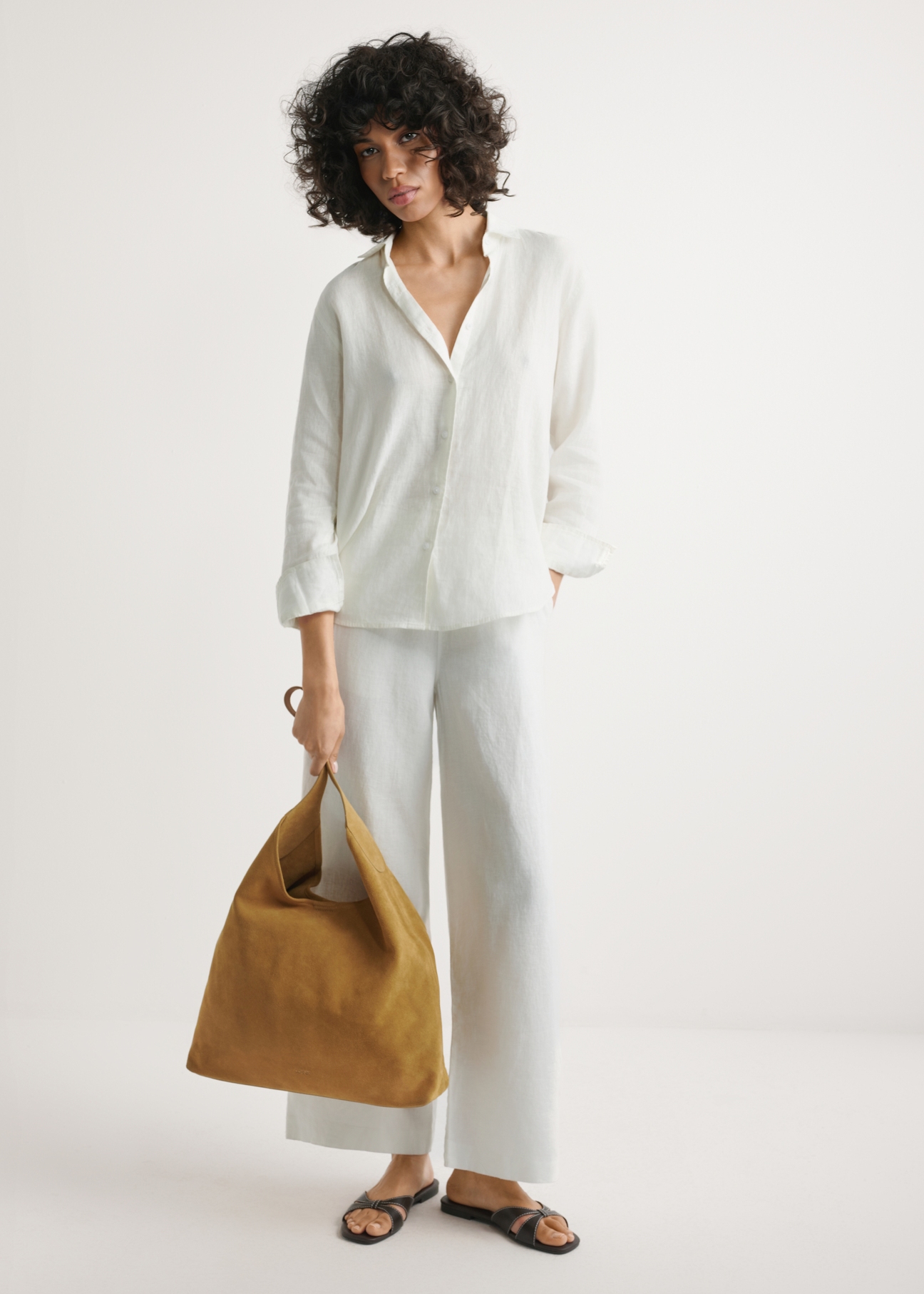 Skórzana torebka shopper w kolorze żółtym TORES-1307-2C(W26)
