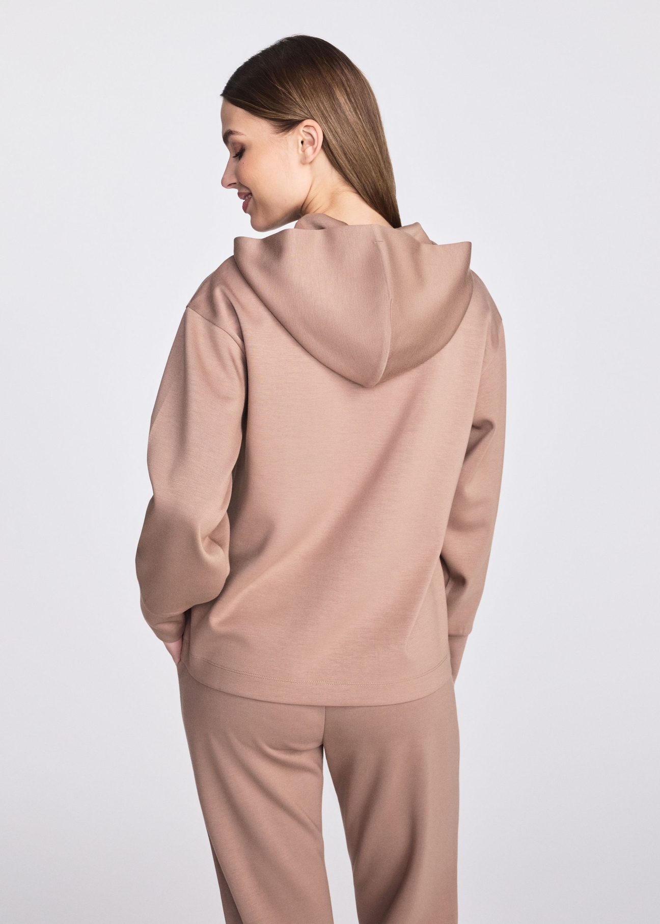 Kamelowa bluza damska z kapturem BLZDT-0097A-24(W25)-03
