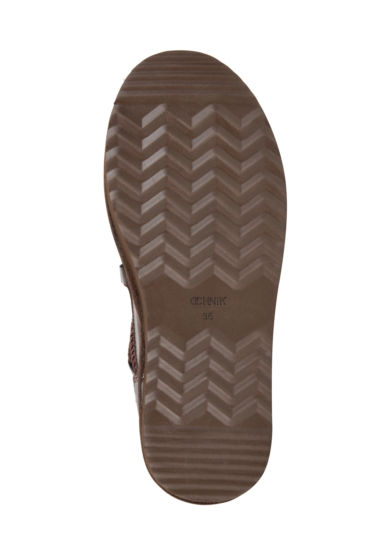 Czekoladowe śniegowce damskie BUTYD-1221-89(Z25), widok produktu od spodu na białym tle.