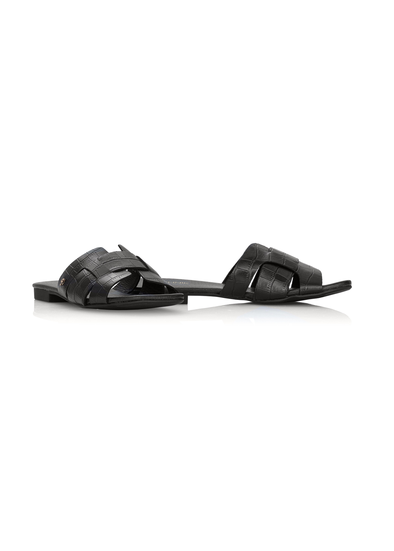 Czarne klapki damskie croco z plecionką BUTYD-0904C-97(W25)-02