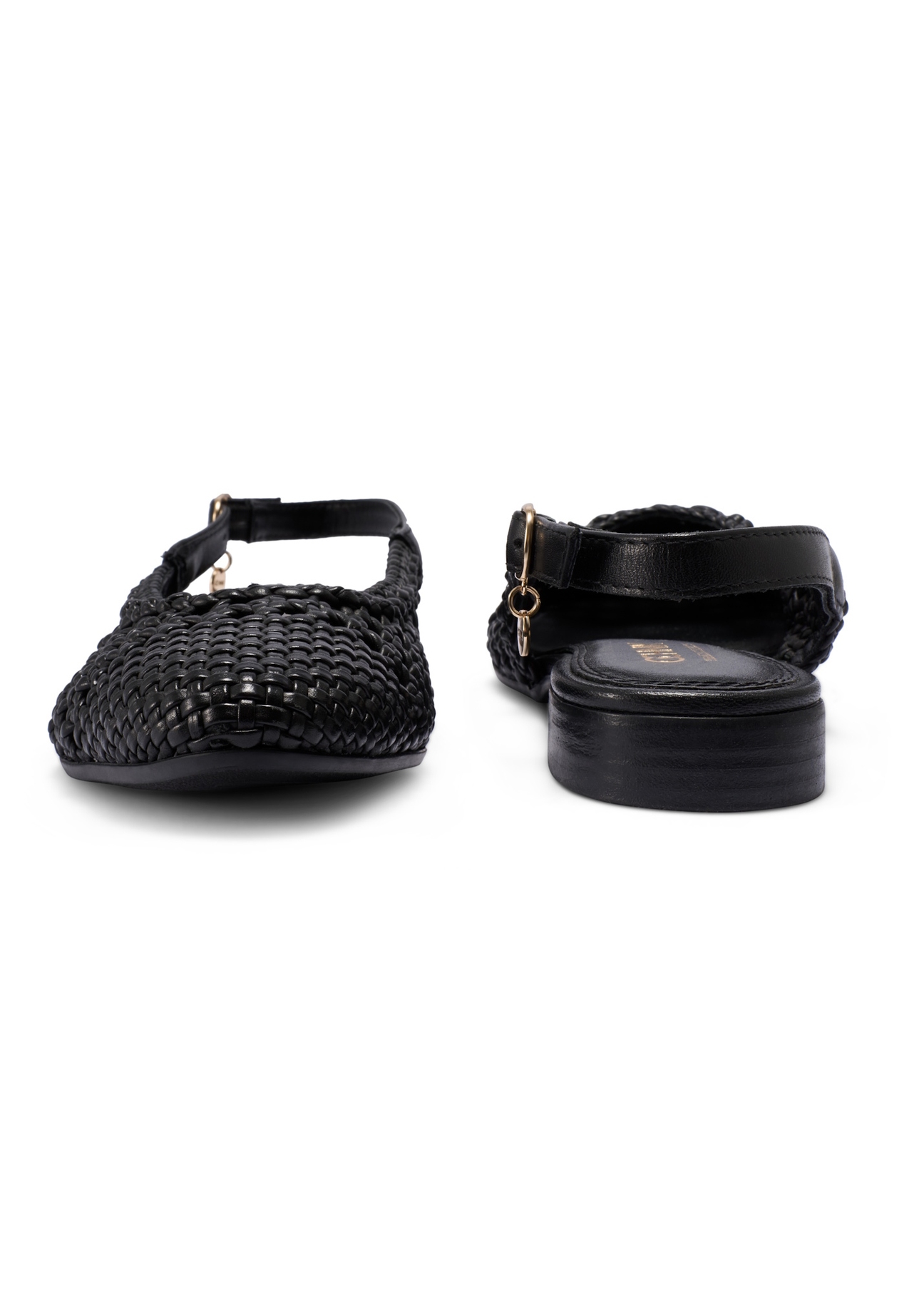 Czarne plecione buty damskie BUTYD-1252-99(W26), widok produktu z przodu i tyłu na białym tle.