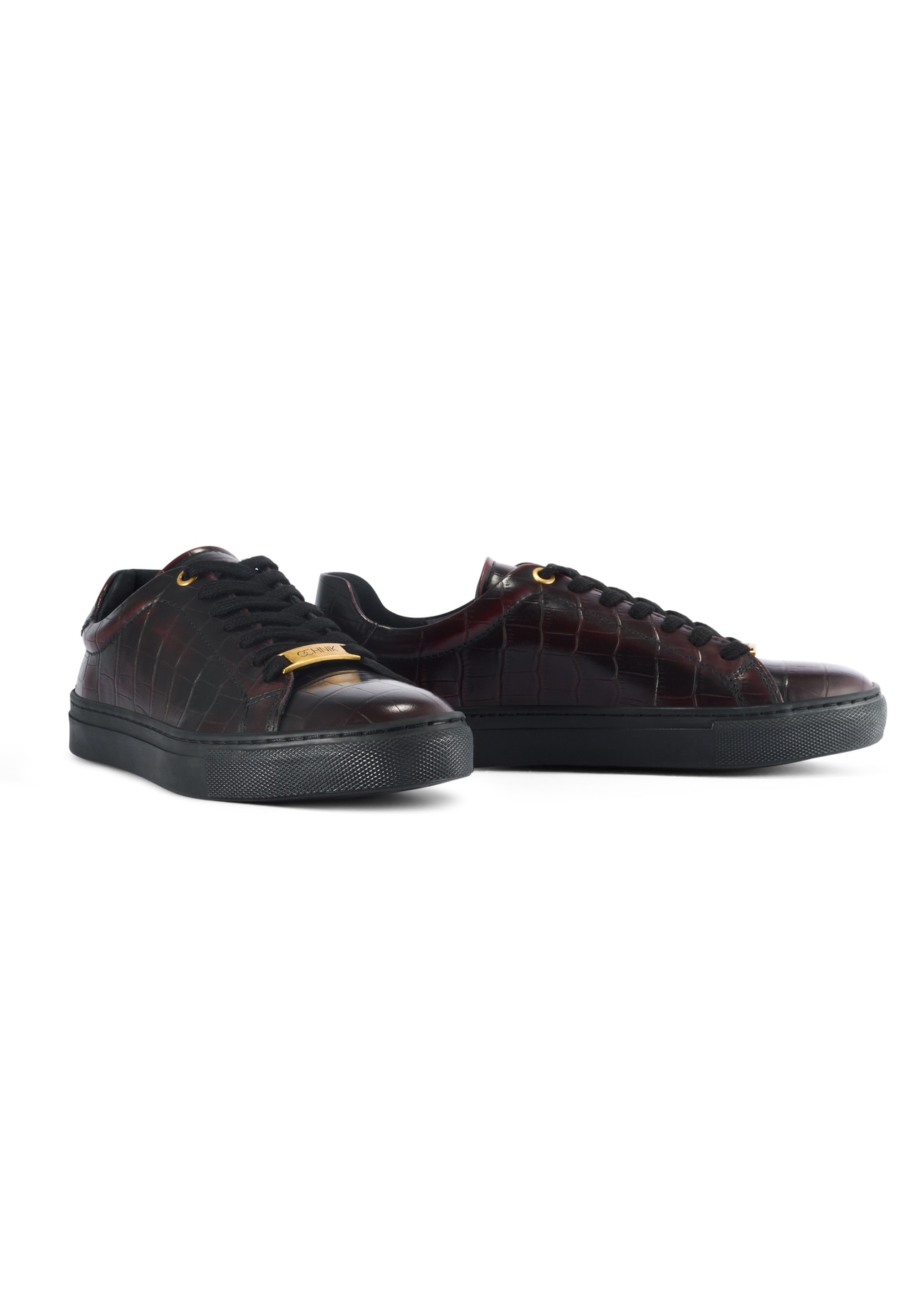 Skórzane buty damskie w kolorze bordowym BUTYD-1188-09(Z25), widok produktu skosem na białym tle.