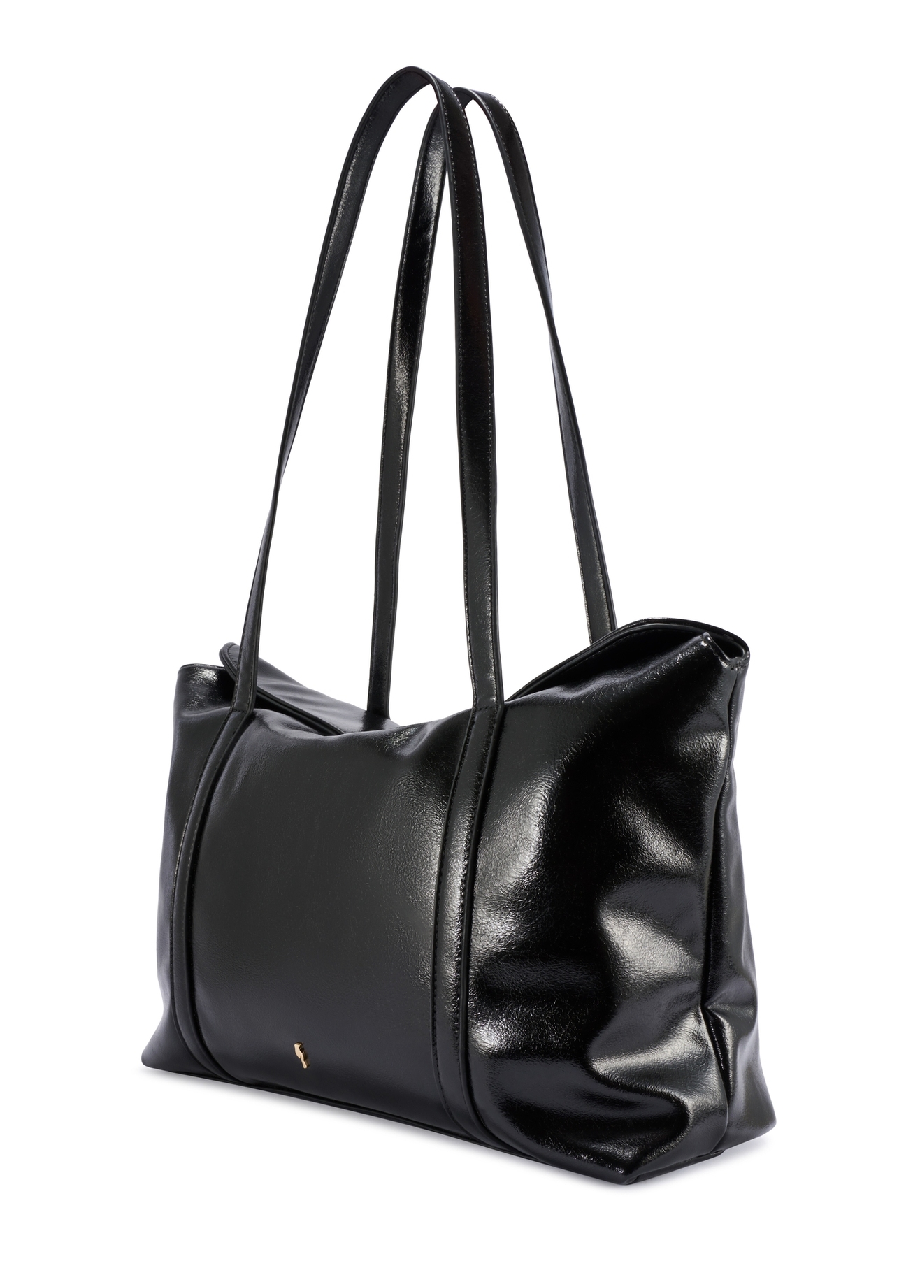 Czarna torebka shopper damska TOREC-1206-9F(W26) - widok produktu po skosie, na białym tle.
