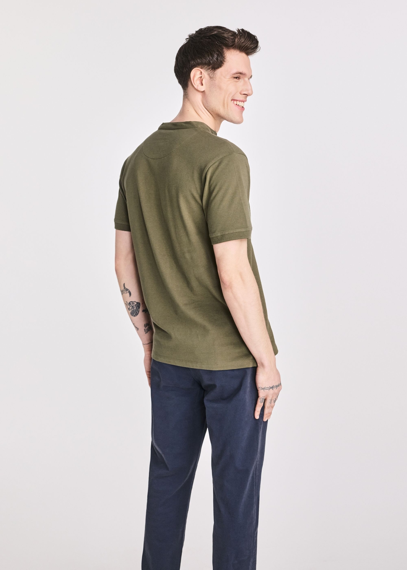 Koszulka polo męska w kolorze khaki POLMT-0061-55(W25)-03