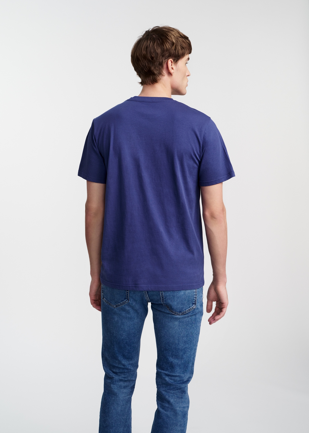 Granatowy bawełniany t-shirt z nadrukiem TSHMT-0125-69(W25)-03