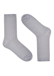Szare skarpetki z wełny merino SKAMT-0206-9B(Z26), widok produktu od przodu na białym tle.