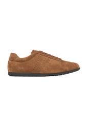 Koniakowe zamszowe sneakersy damskie BUTYD-1293-1F(Z26) - widok produktu z przodu, na białym tle. 
