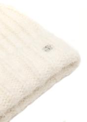 Kremowa czapka damska z wełną CZADT-0205-0B(Z26), zbliżenie na detal produktu na białym tle.