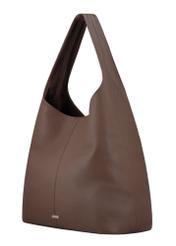 Brązowa skórzana torebka shopper TORES-1372-1K(Z26) - widok produktu po skosie, na białym tle.