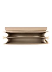 Beżowa torebka damska z monogramem TOREC-0536-1P(W26), widok produktu w środku na białym tle.