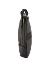 Czarna torba na laptopa TORMN-0398-9J(W26), widok produktu z boku na białym tle.