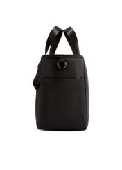 Czarna torebka typu lunchbox TOREN-0346-99(W26) - widok produktu z boku, na białym tle.