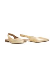 Złote baleriny damskie bez pięty BUTYD-1246-2X(W26), widok produktu skosem na białym tle.