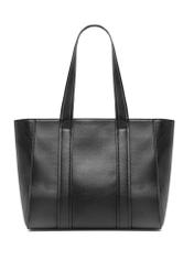 Czarna torebka damska shopper TOREC-1133-99(W26), widok produktu od tyłu na białym tle.