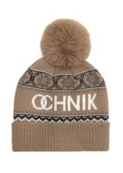 Beżowa czapka męska z pomponem CZAMT-0083-81(Z25) - widok produktu z przodu na białym tle. 