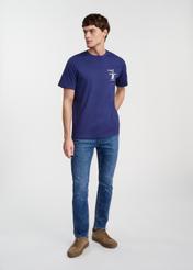 Granatowy bawełniany t-shirt z nadrukiem TSHMT-0125-69(W25)-02