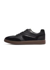 Czarne skórzane buty sportowe BUTYM-0573-9J(Z26), widok produktu z boku na białym tle.