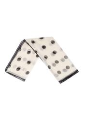 Jedwabny szalik damski w kropki SZADT-0218-0P(W26) - widok produktu z przodu, na białym tle. 