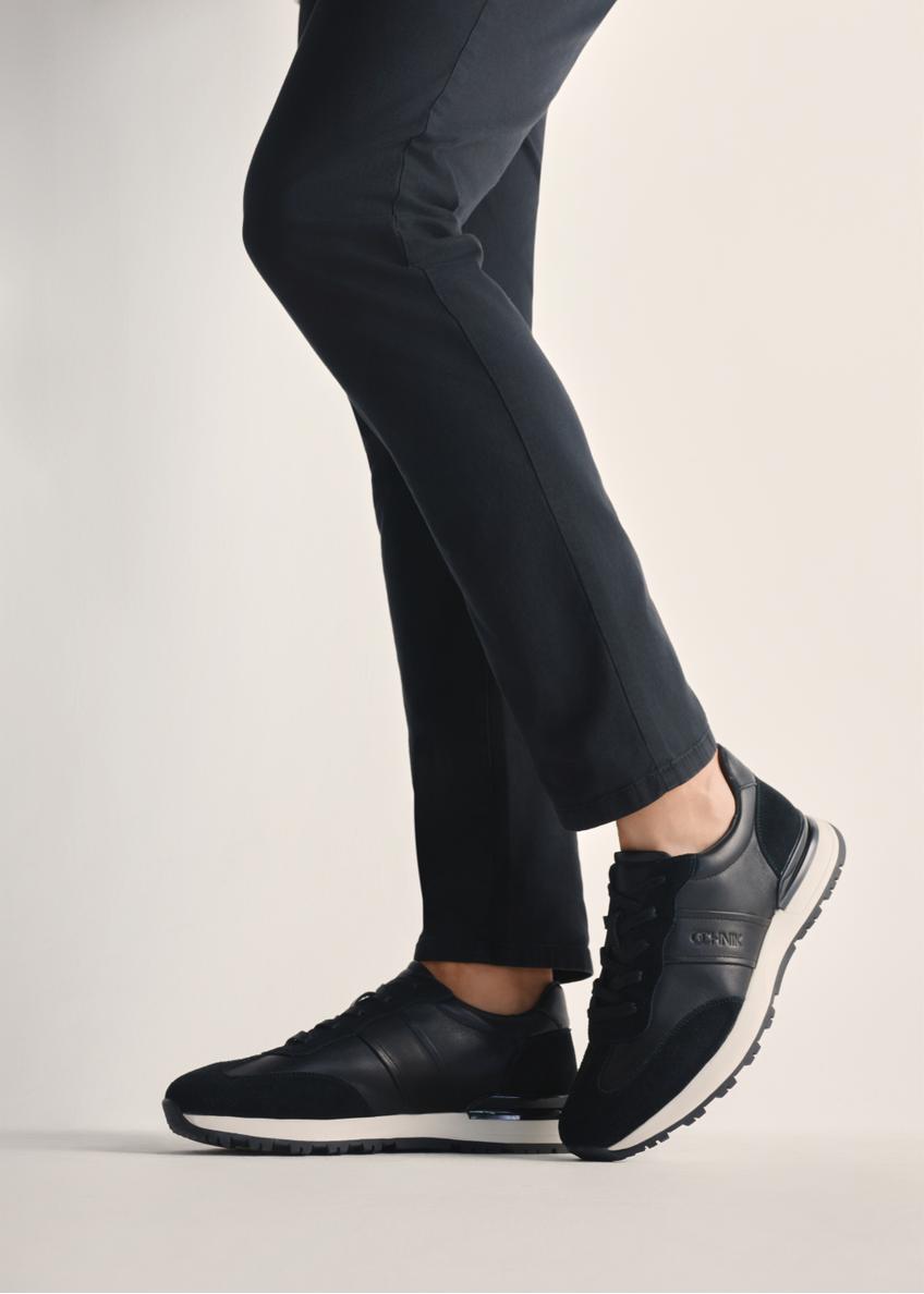 Czarne sportowe buty męskie BUTYM-0510-99(Z25)