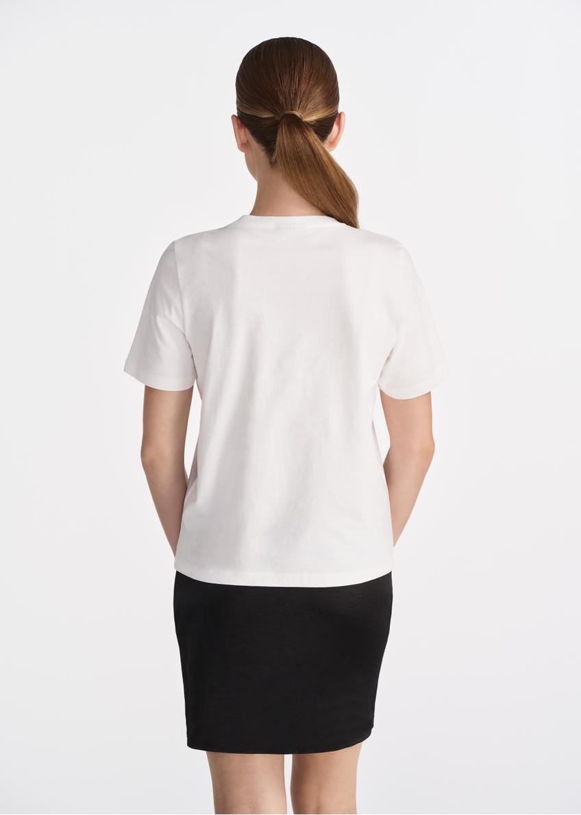 Kremowy T-shirt damski z logo TSHDT-0137-12(W25)