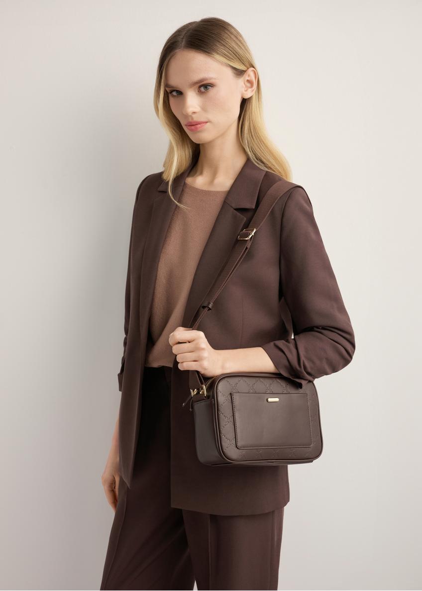 Brązowa torebka damska z monogramem TOREC-1290-1I(Z26)