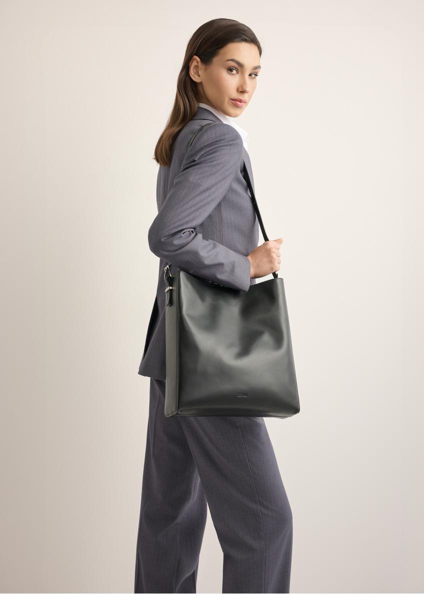 Czarna skórzana torebka shopper TORES-1436-99(Z26)
