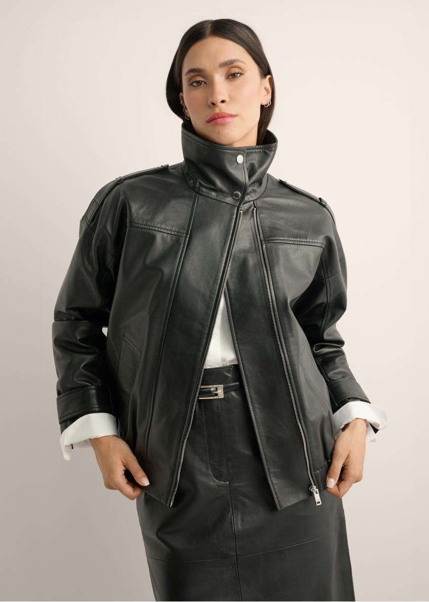 Czarna skórzana kurtka oversize KURDS-0623-99(Z26)