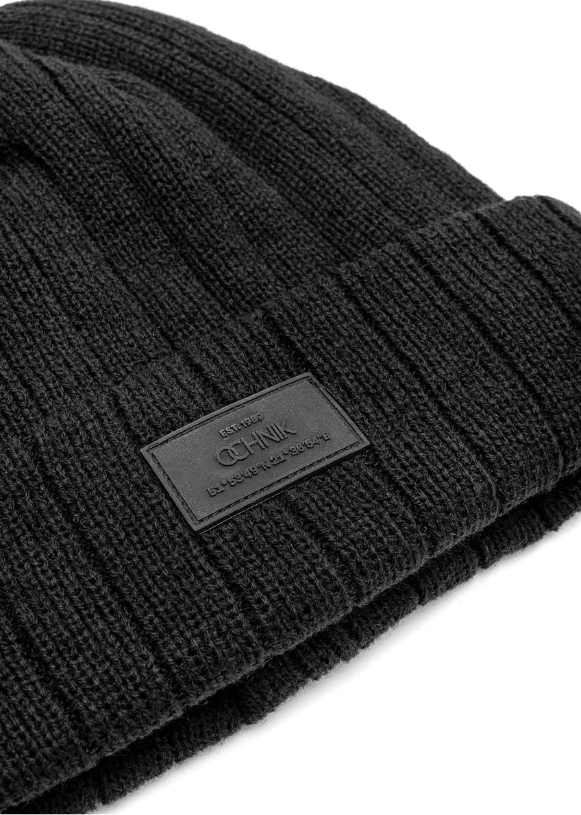Czarna czapka męska z wełną CZAMT-0018A-99(Z26)